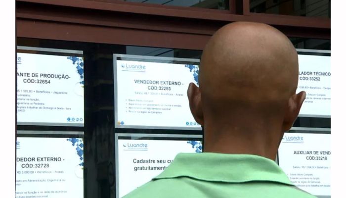 90% são a favor que as empresas informem salário nos anúncios de emprego, aponta enquete